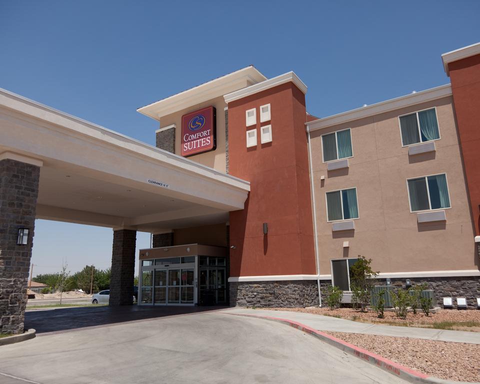 פקוס Comfort Suites מראה חיצוני תמונה